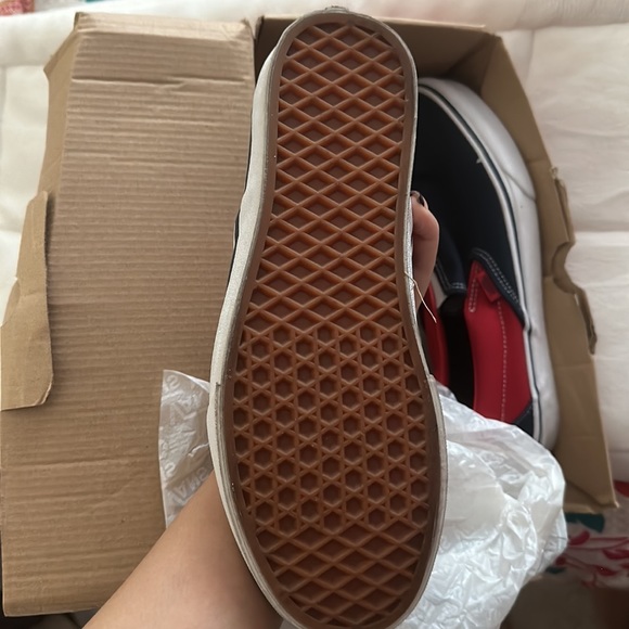 van slip on - Picture 3 of 3